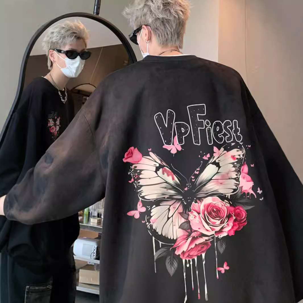 パンクファッション  蝶と薔薇プリント オーバーサイズトップス