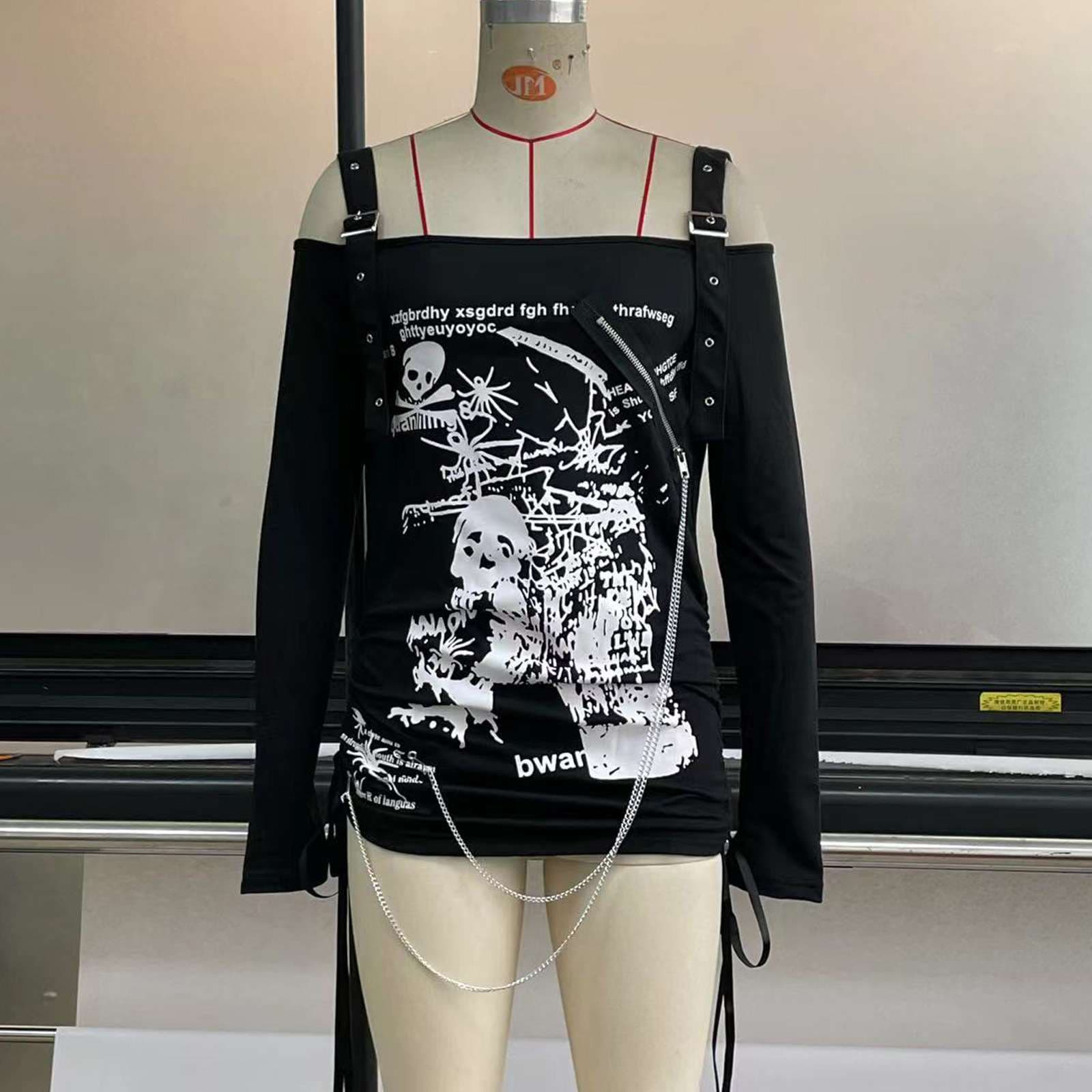 パンクファッション  スカル柄オフショルダー長袖カットソー