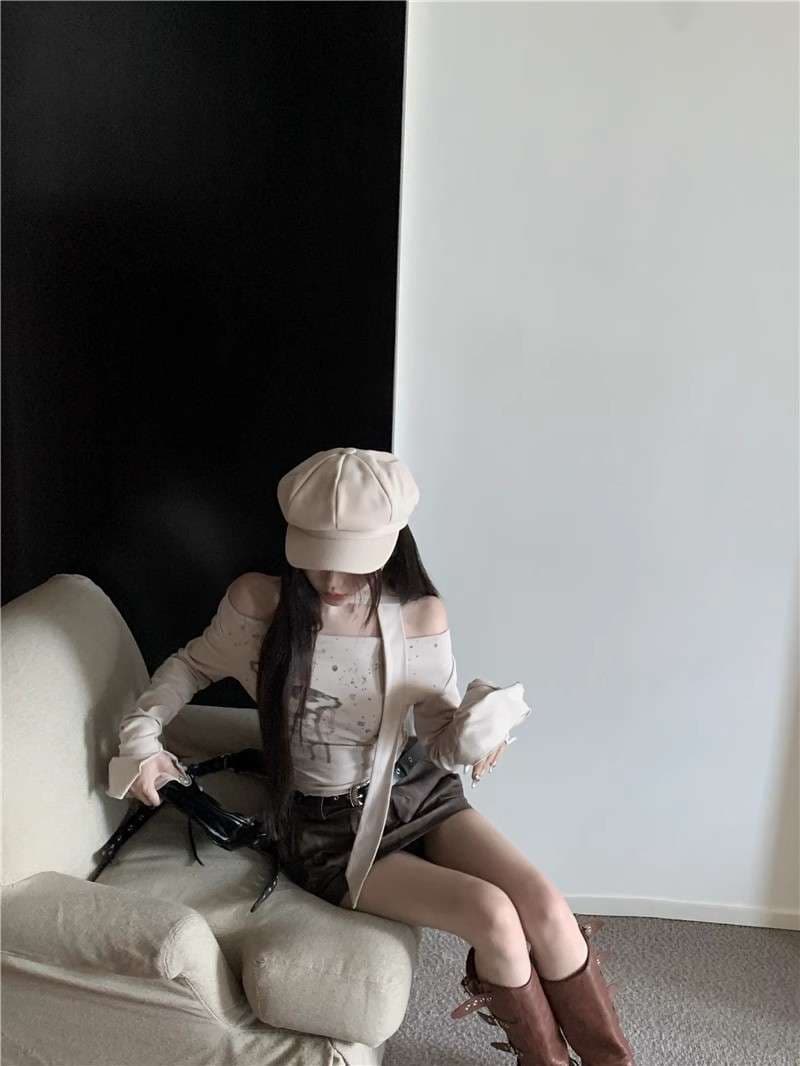 パンクファッション ダメージ加工オフショルダーセーター