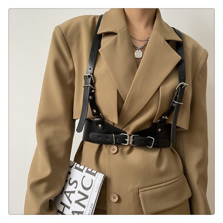 パンクファッション ハーネス風装飾ベルト