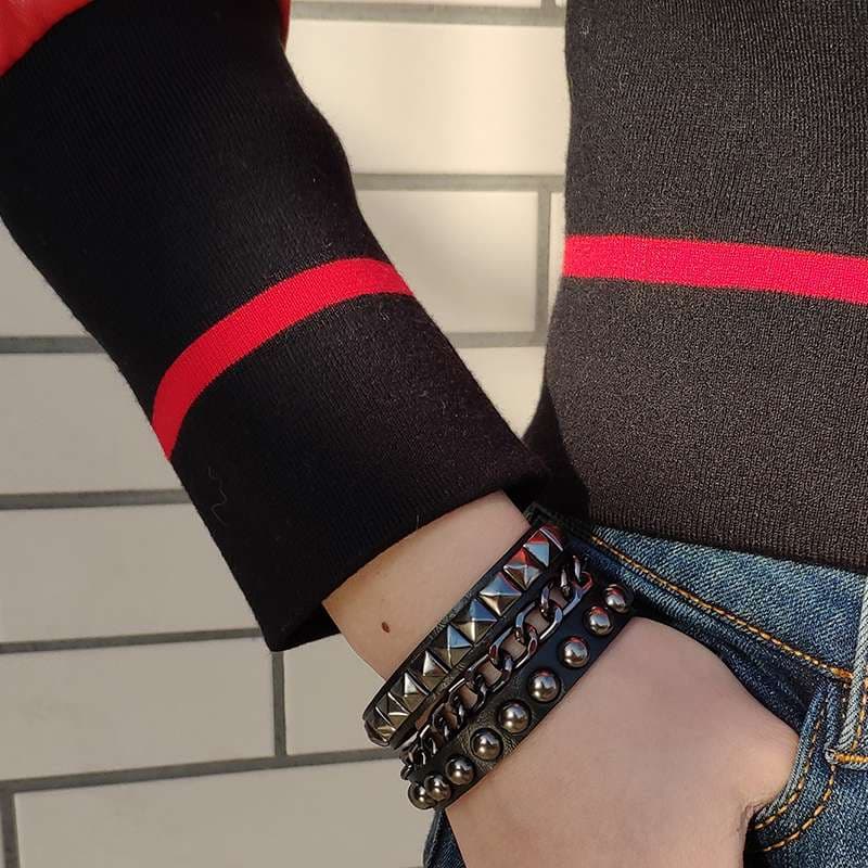 パンクファッション  スタッズ付きレザーブレスレットセット