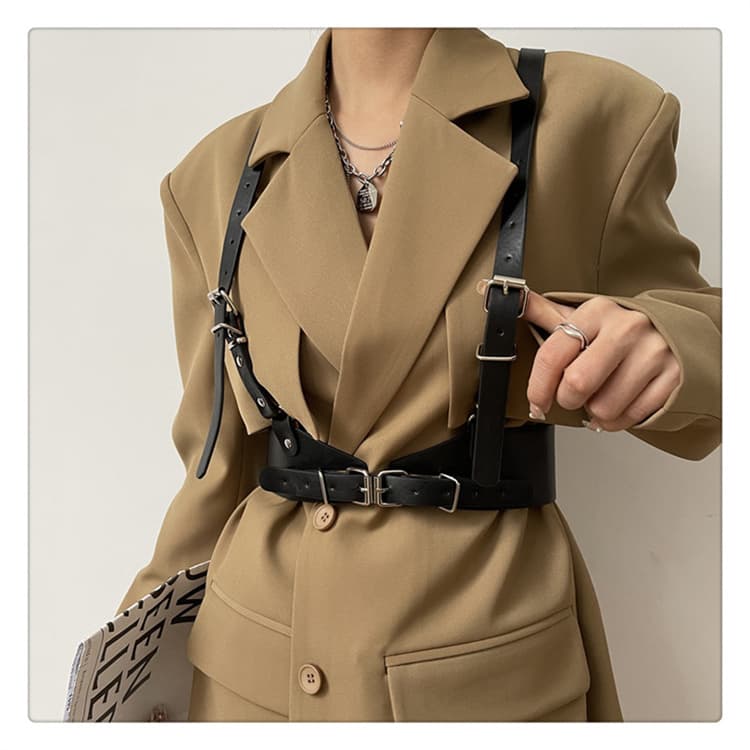 パンクファッション ハーネス風装飾ベルト