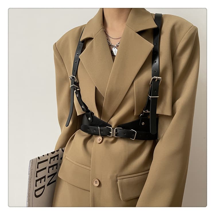 パンクファッション ハーネス風装飾ベルト