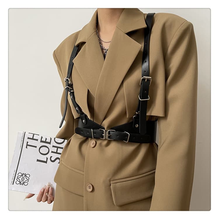 パンクファッション ハーネス風装飾ベルト