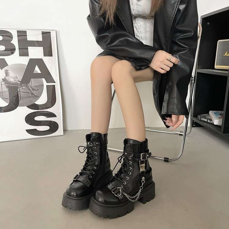 パンクファッション チェーン付きスタッズブーツ