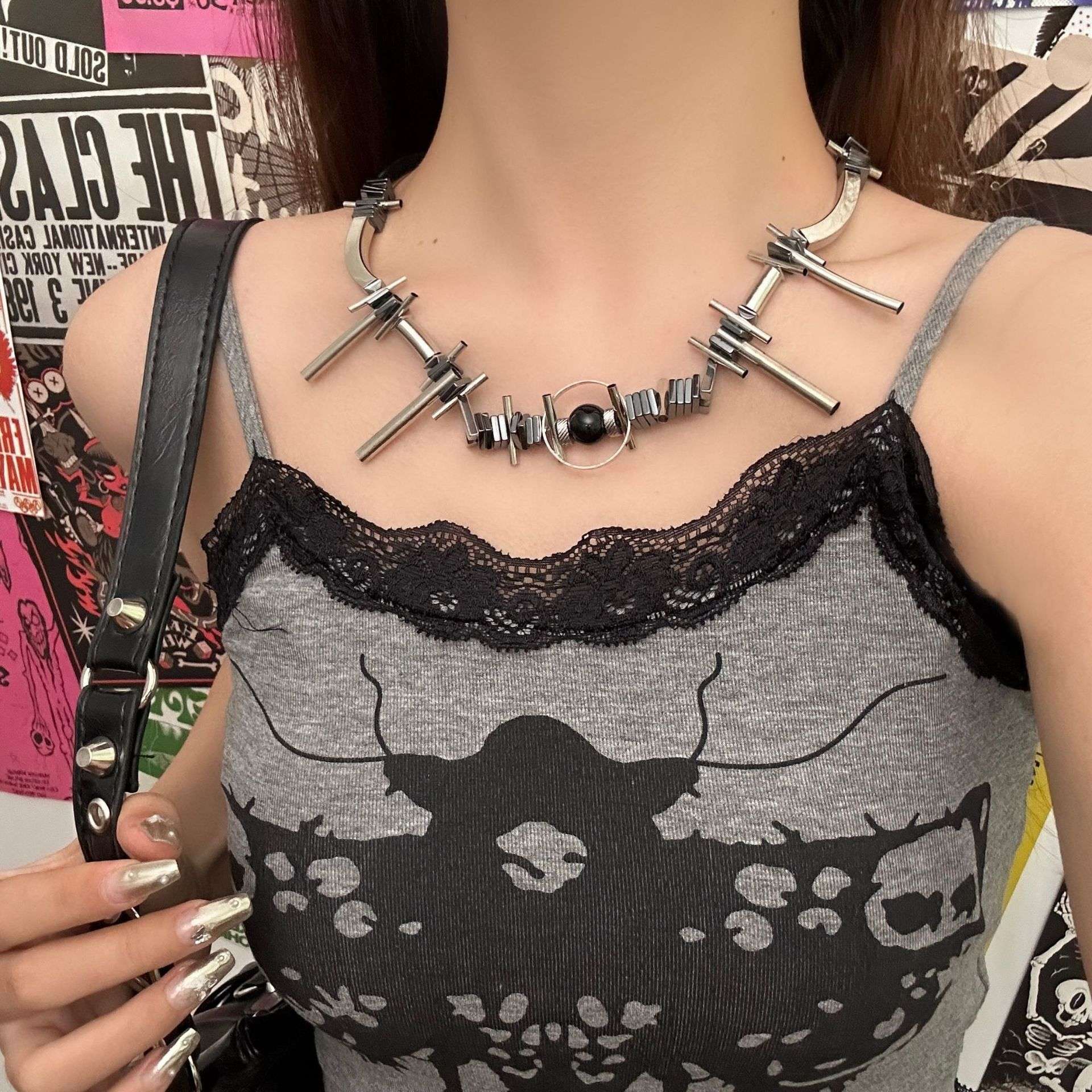 パンクファッション 棒状パーツネックレス