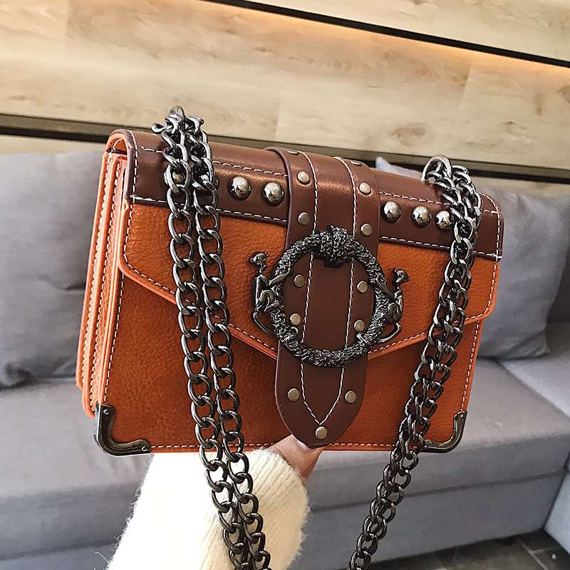 パンクファッション スタッズ付きチェーンショルダーバッグ
