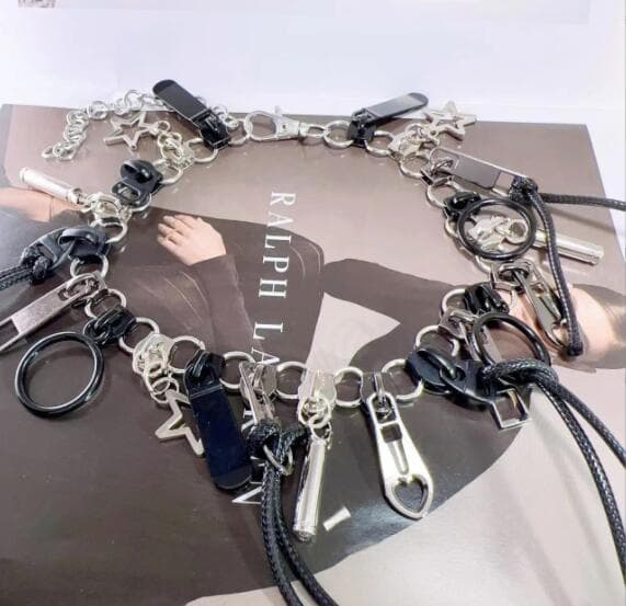 パンクファッション ジッパー金具チョーカー 黒革紐付き パンク系首輪
